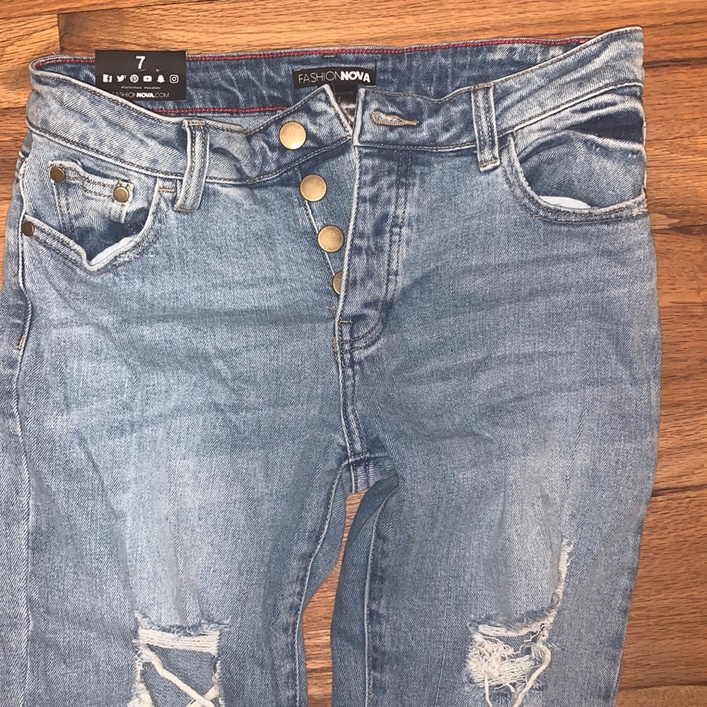 This pair of Fashion Nova jeans is a booty booster